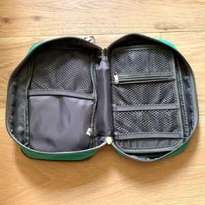 Green Homecube school supplies organizer (5.5 x 8.5 inches)